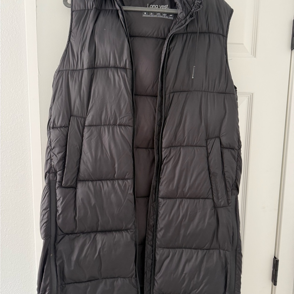 Zara Women's Black Puffer Vest